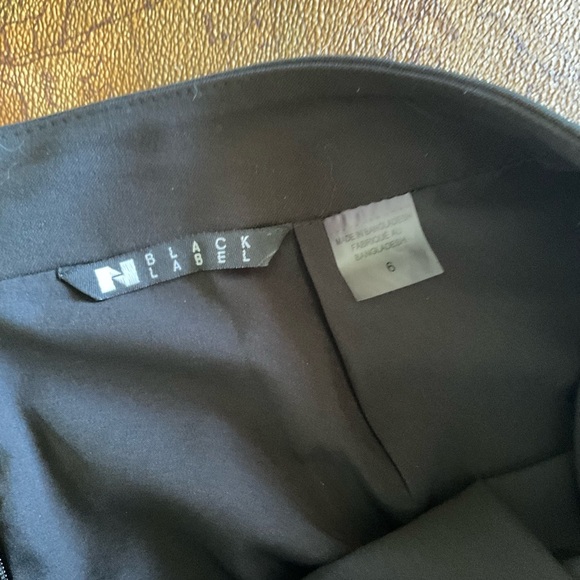 Black Label Elegant Black Pencil Skirt - Picture 4 of 8